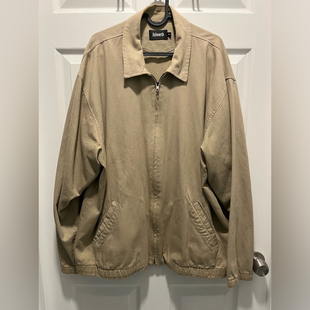 Ashwprth size XL men’s golf jacket.